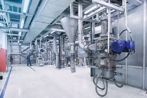 Mechanische Verfahrenstechnik Anlagen für die Pulverproduktion und Pulververarbeitung