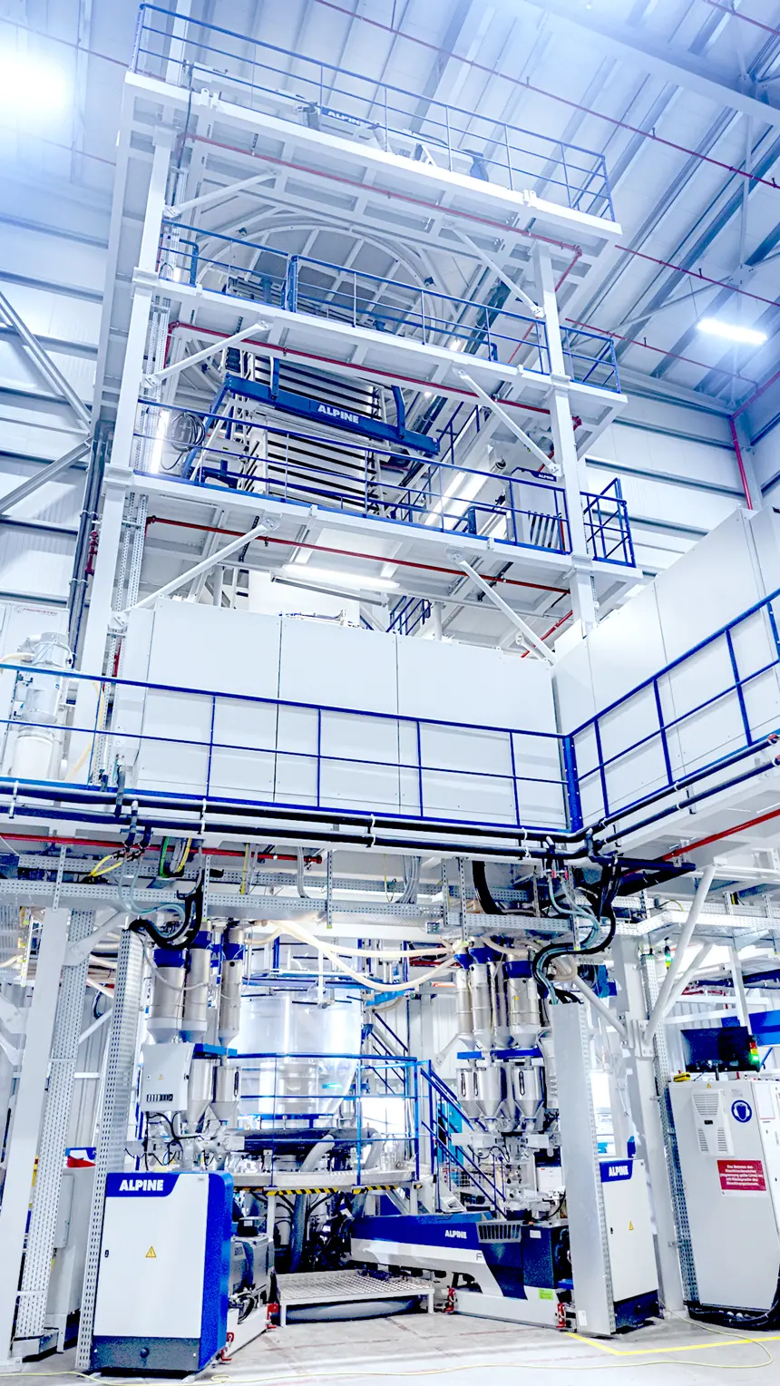 Abb.1_Blown_film_system_Hosokawa_Alpine_Constantia.jpg