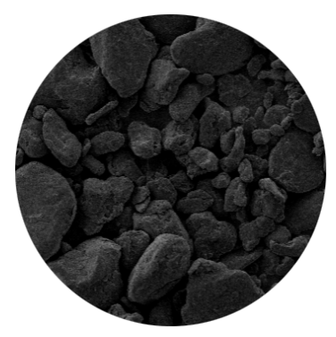 Eine Rasterelektronenmikroskop-Aufnahme von synthetischem Graphit mit einer Stampfdichte von 1000 g/L