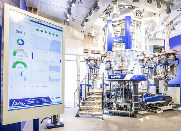 Anzeigemonitor der Blasfolienanlage von Hosokawa Alpine.