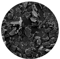 Eine Rasterelektronenmikroskop-Aufnahme von Naturgraphit mit einer Stampfdichte von 426 g/L
